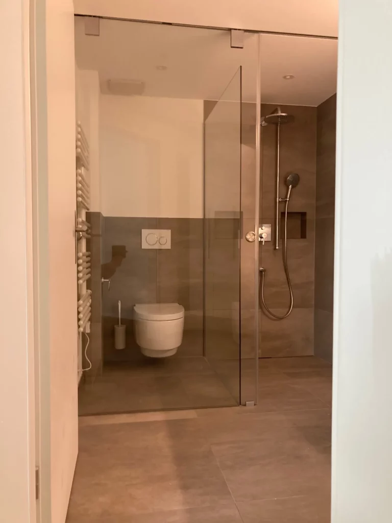 Glasdusche MFH Schönberg – Foto 6